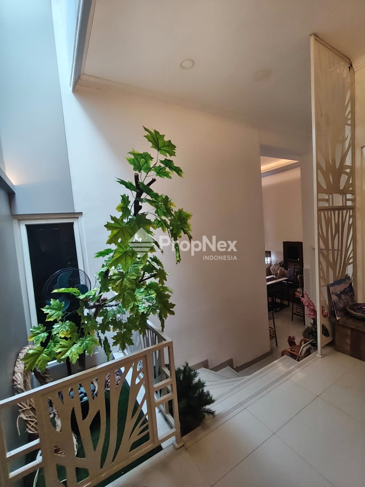 MURAH!! Rumah Semi Furnished 5 Kamar di Jangli Tlawah Semarang — foto 4
